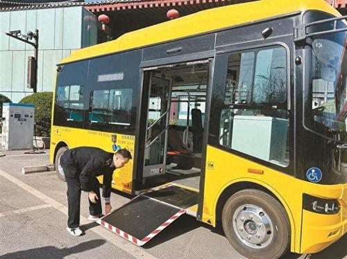 头条巴士公司地址,揭秘其总部所在地与周边设施”